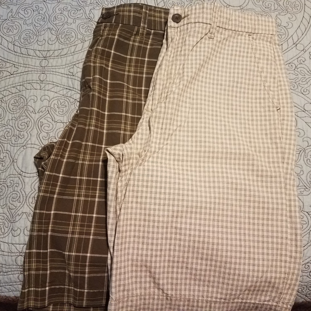 BUNDLE - 2 Old Navy shorts, men's